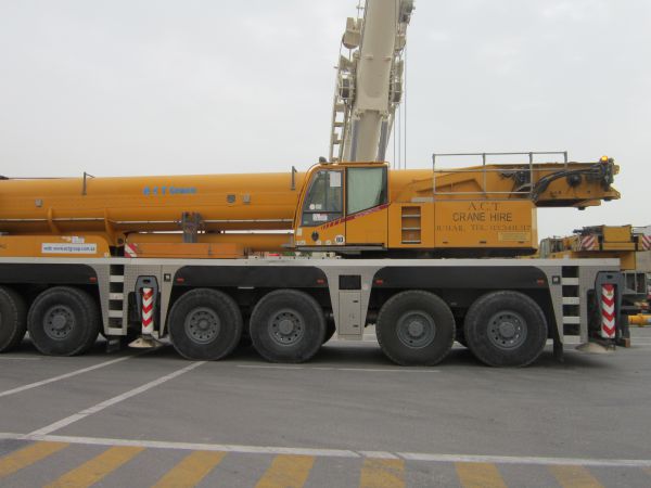 AC DEMAG 250 TONS