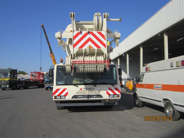 DEMAG AC 700